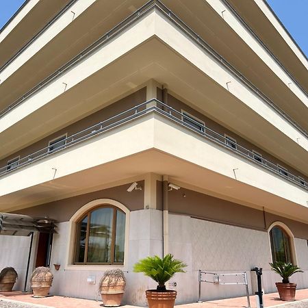 Hotel Maddaloni Tufino Exteriör bild